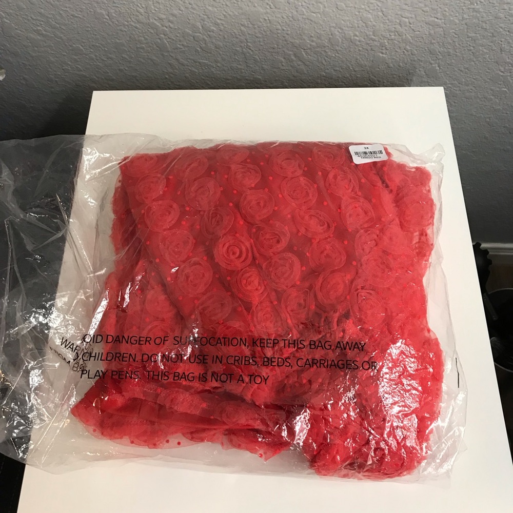 Cato Red Ruffled Oversized Blouse - Picture 6 of 6